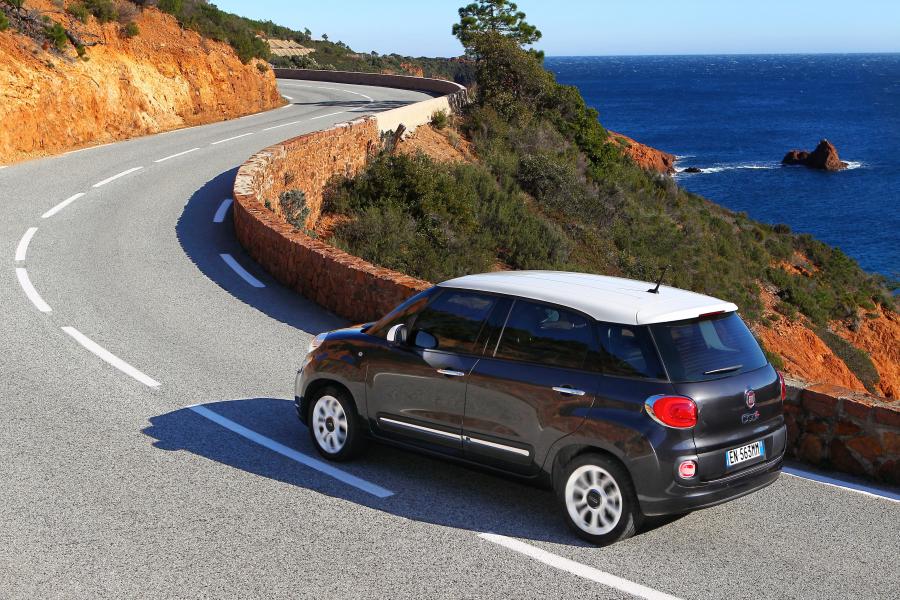  Fiat 500L 1.6 MJT 2013 года  (фото 11 из 47)
